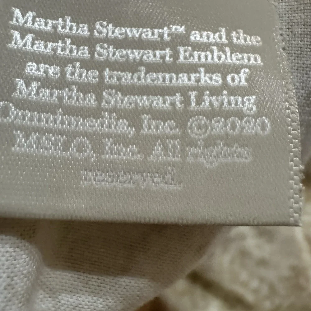 Martha Stewart Pillowcase King Size Beige Swirls‎ Floral Print 100% Cotton